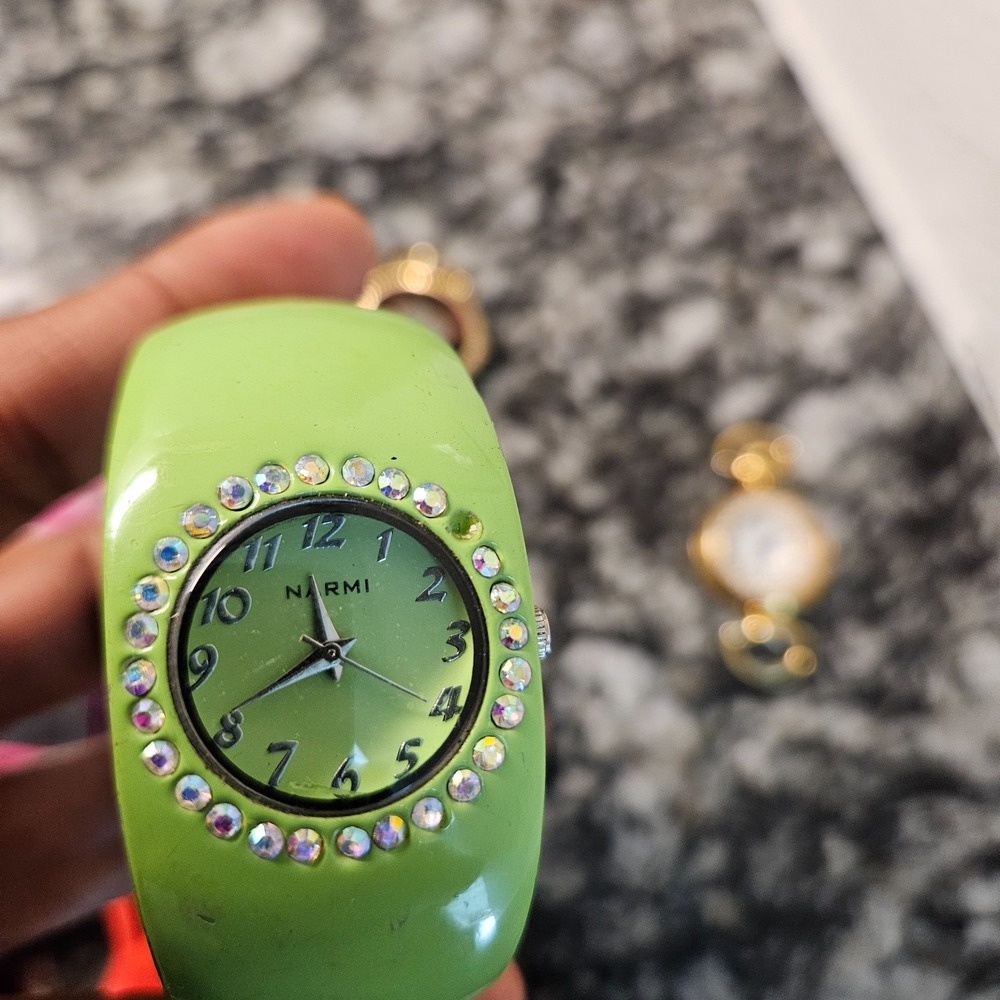 Junk Drawer Jewelry Watches 6 total As Is - Picture 6 of 9